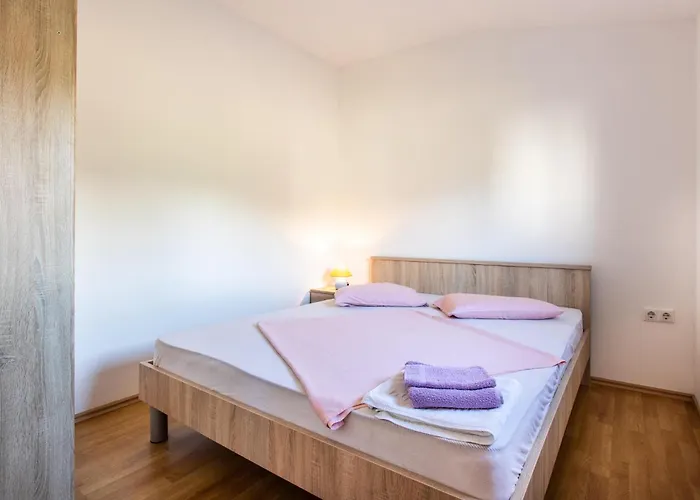 Lovely In Na Moru Apartmán